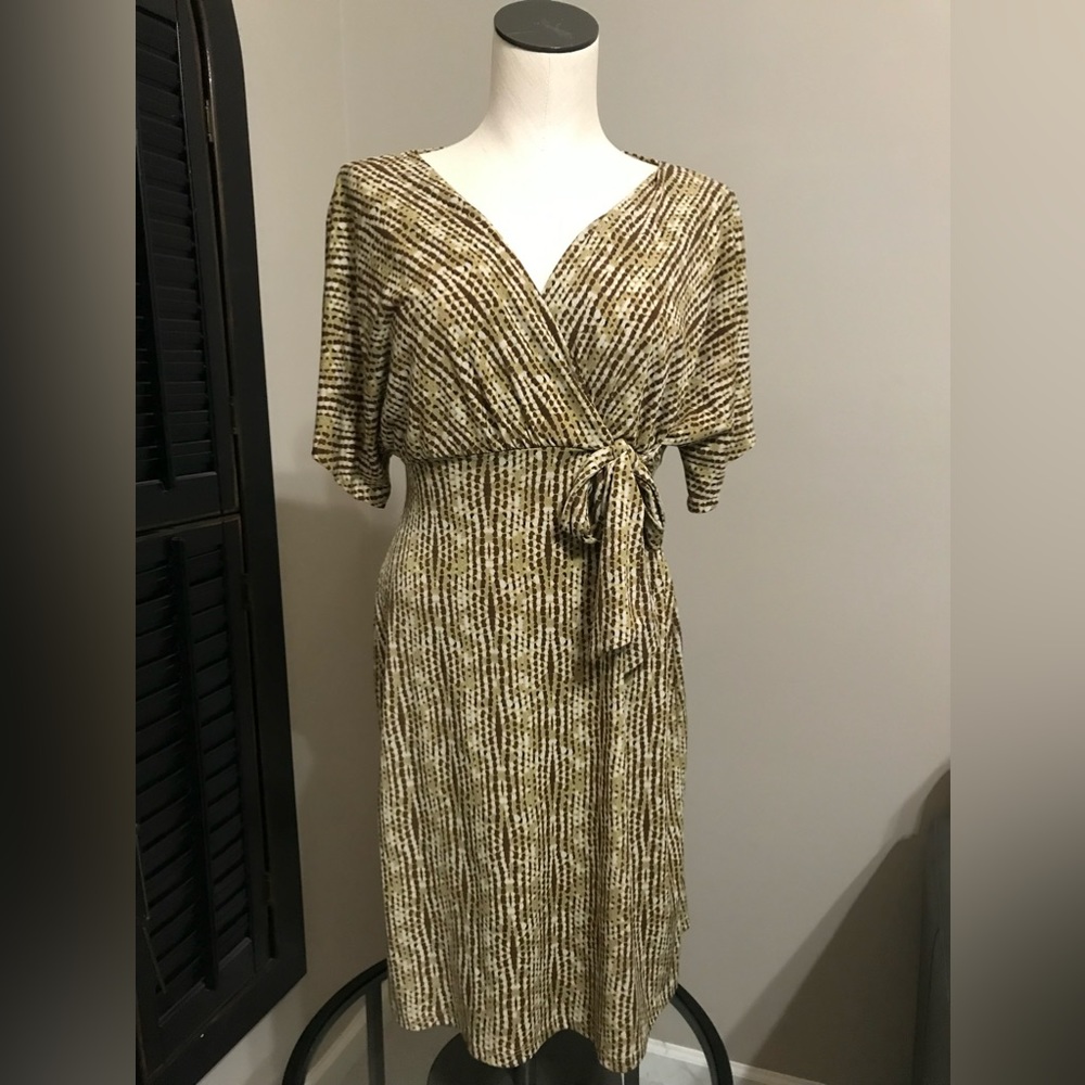 Jennifer Lopez print tie dress